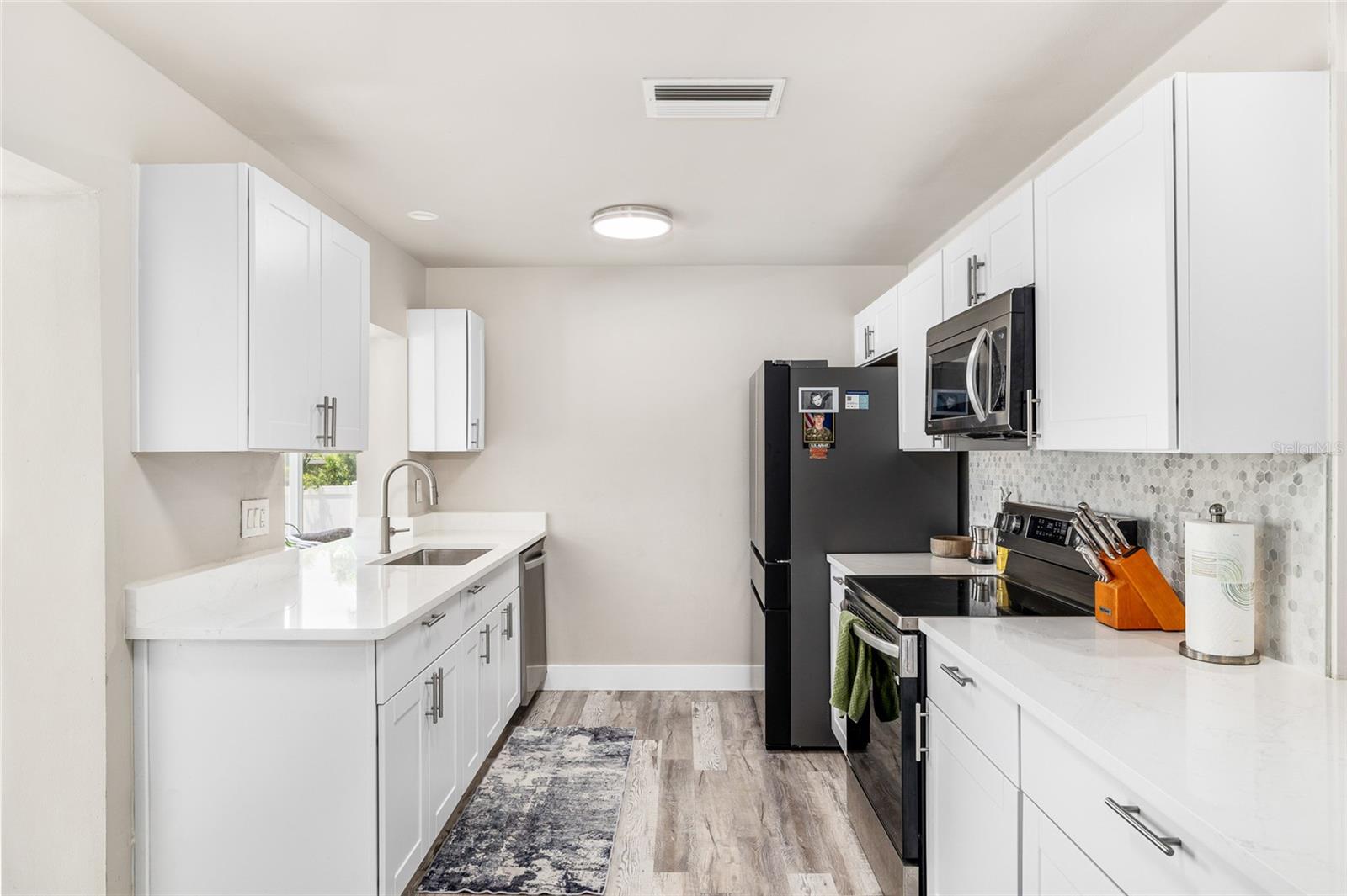 1530 PICARDY CIR, CLEARWATER, FL, 33755