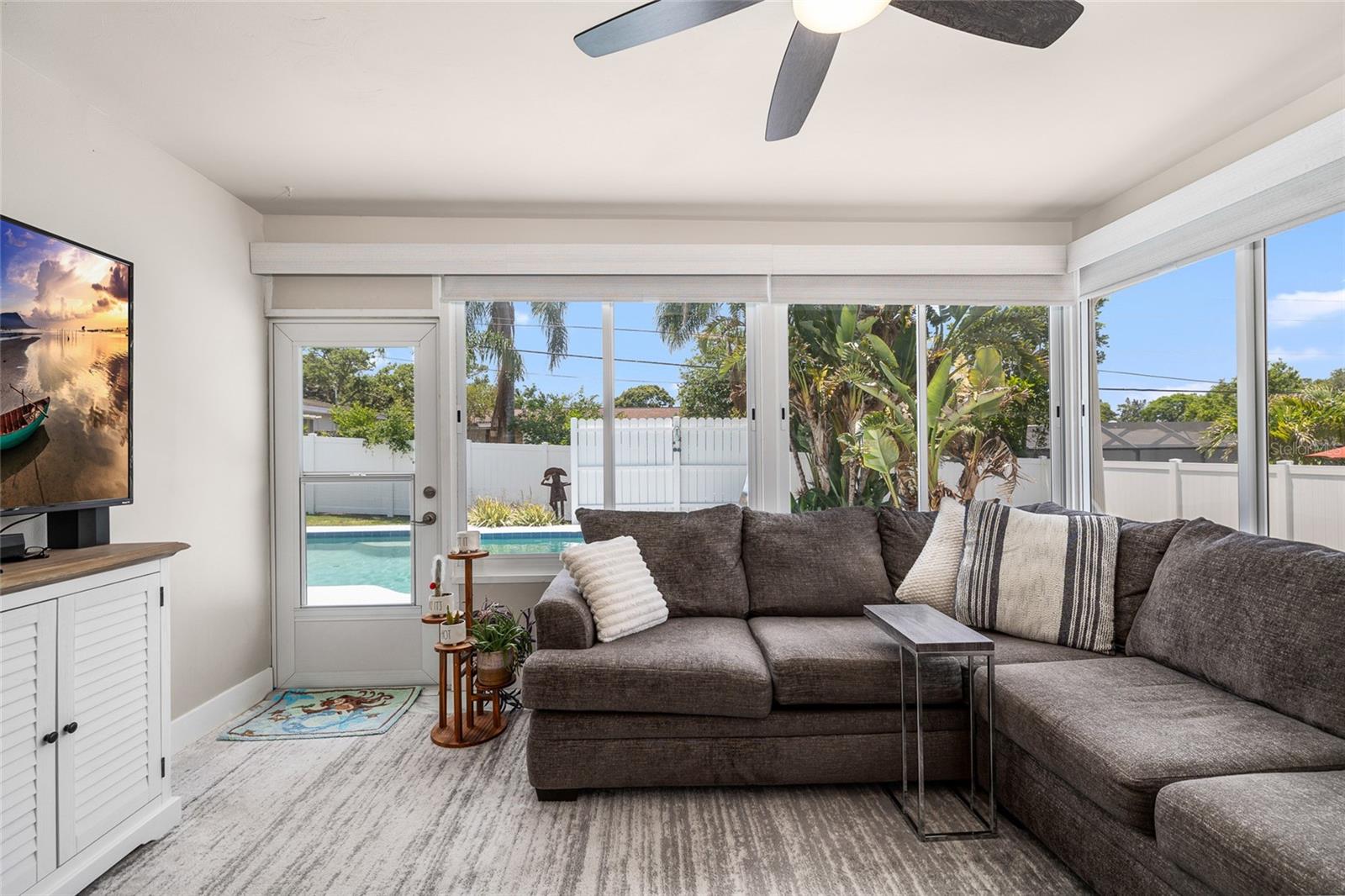 1530 PICARDY CIR, CLEARWATER, FL, 33755