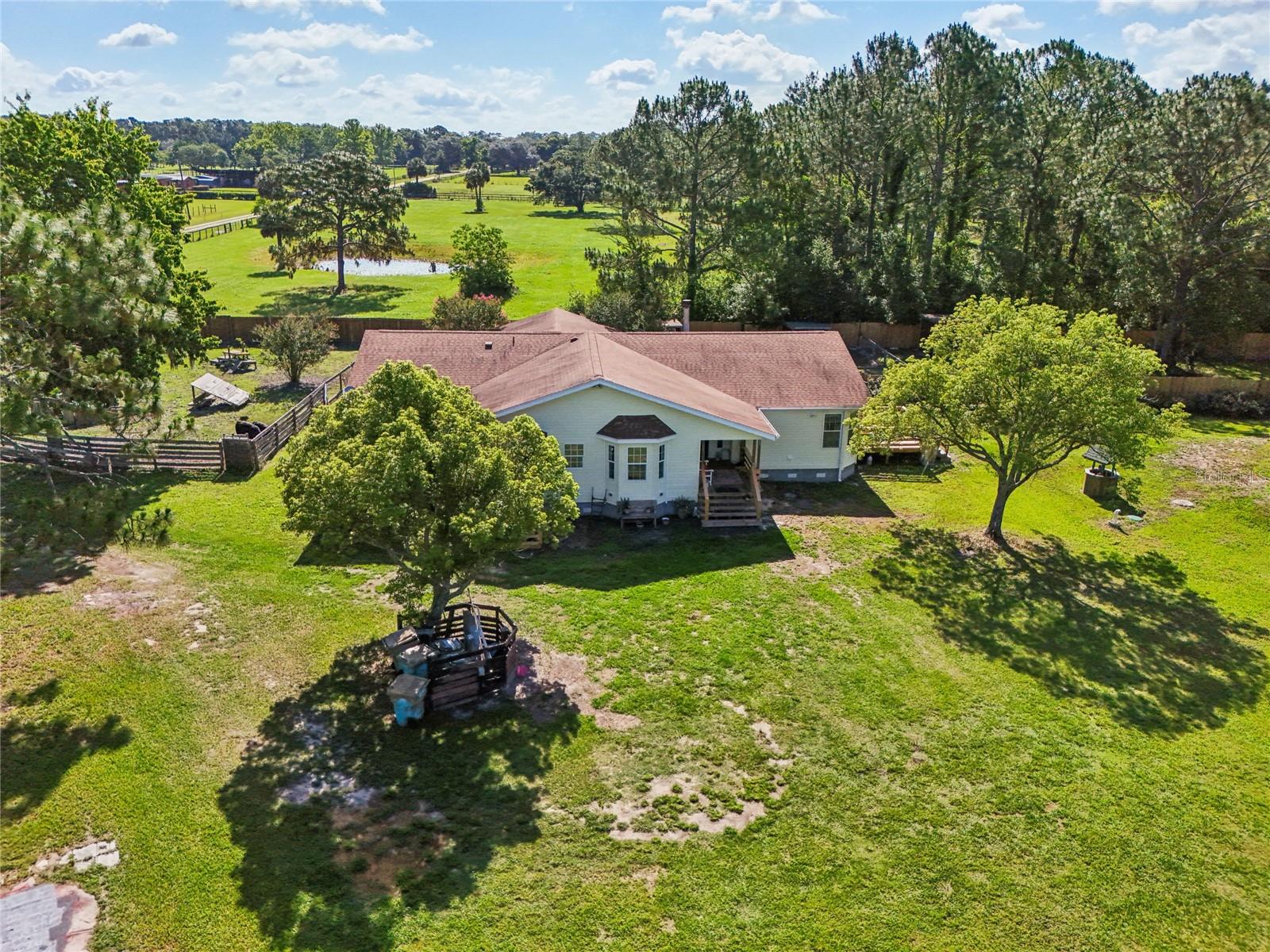 21320 PARADISE WAY, EUSTIS, FL, 32736