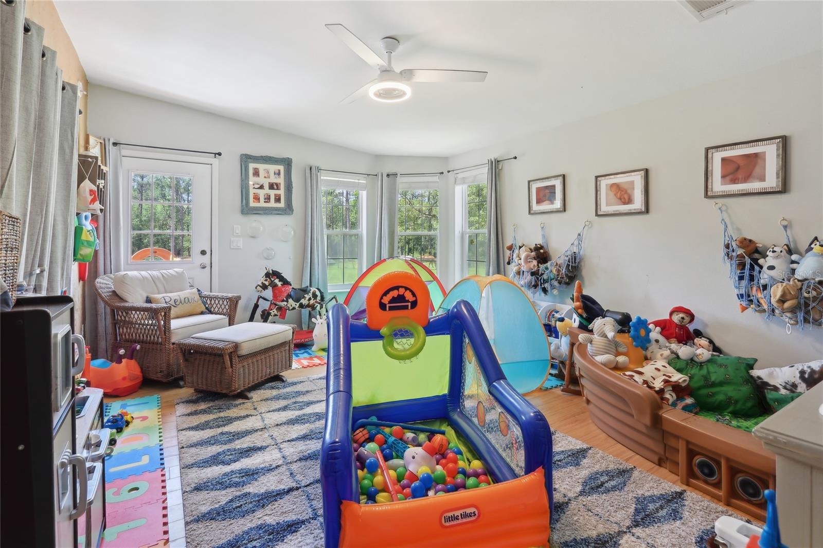 21320 PARADISE WAY, EUSTIS, FL, 32736