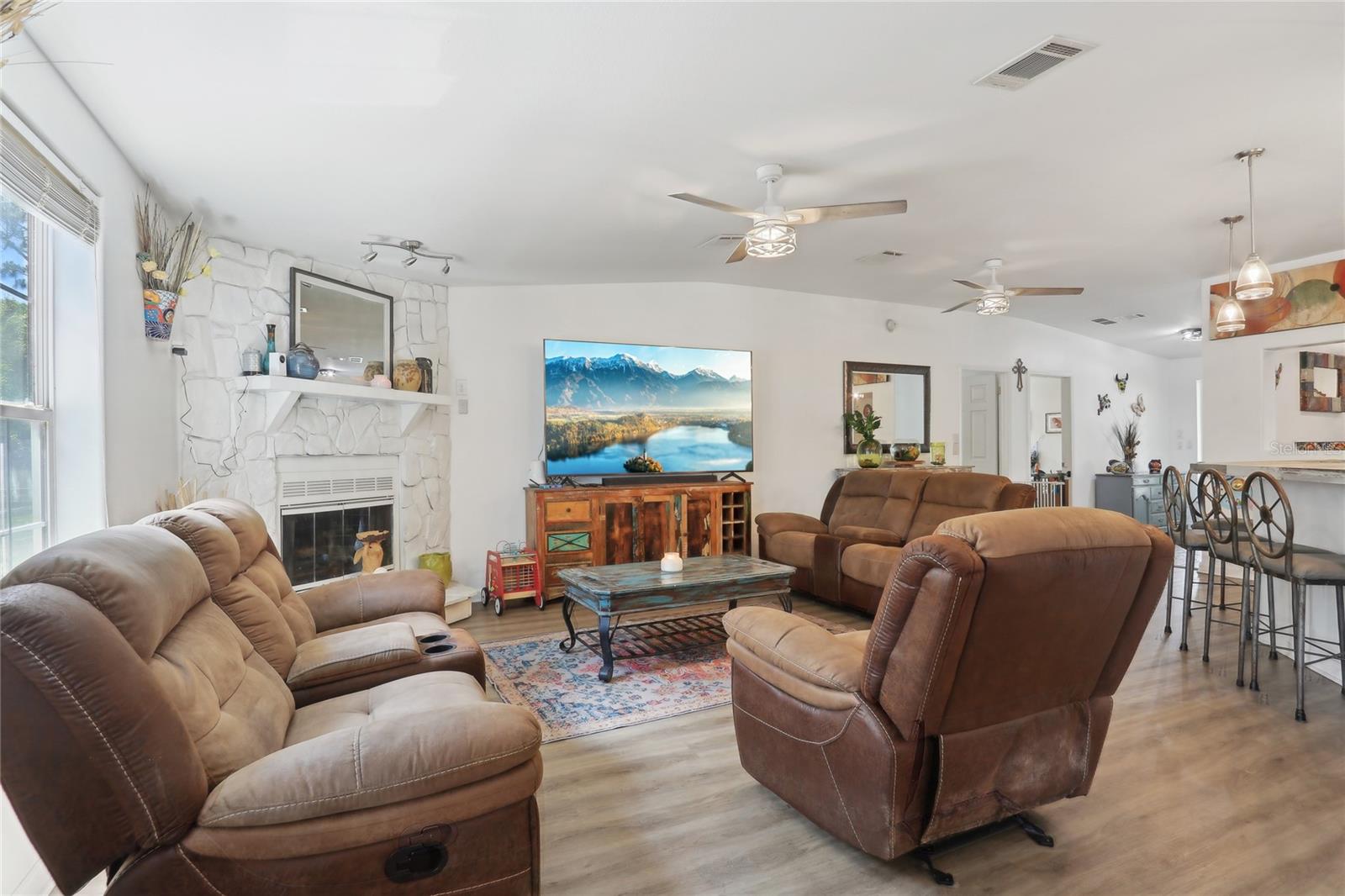 21320 PARADISE WAY, EUSTIS, FL, 32736