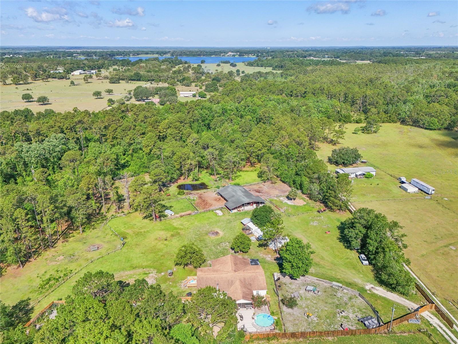 21320 PARADISE WAY, EUSTIS, FL, 32736