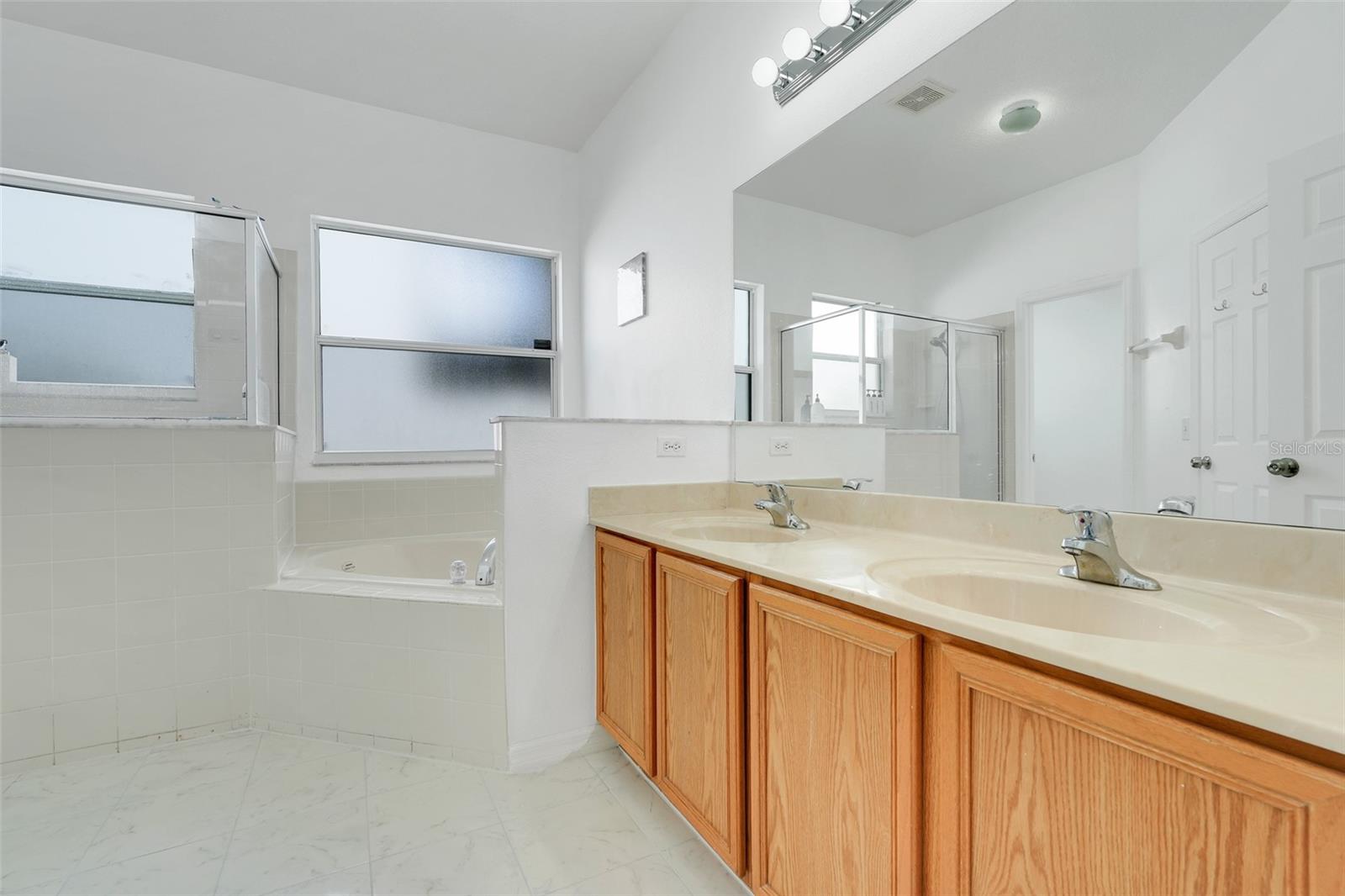 560 VICEROY CT, KISSIMMEE, FL, 34758