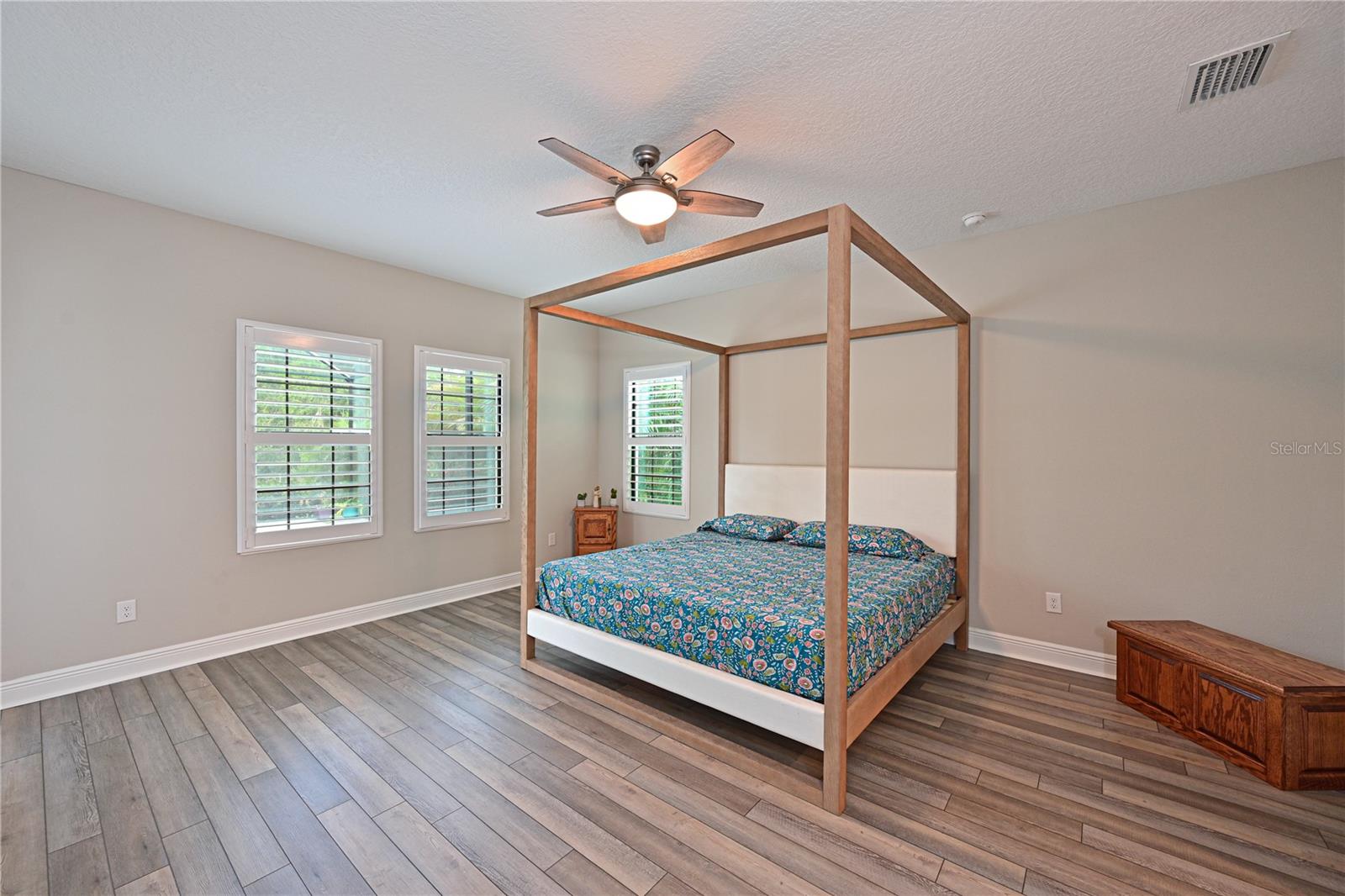 8916 ISABELLA CIR, PARRISH, FL, 34219