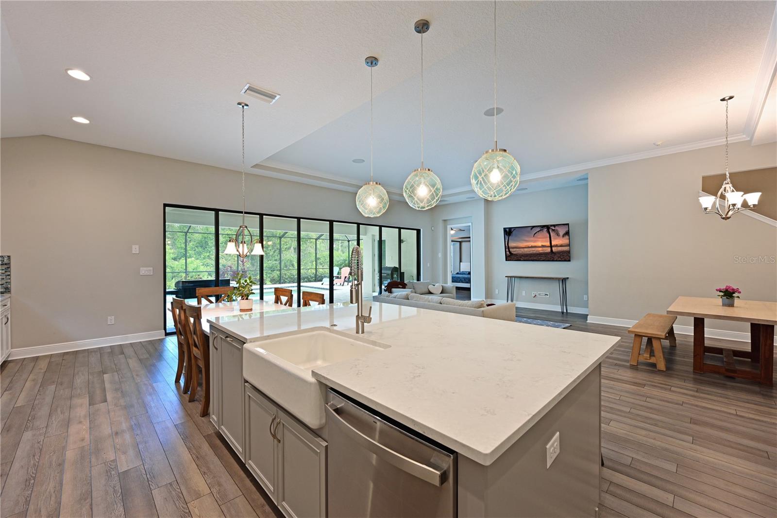 8916 ISABELLA CIR, PARRISH, FL, 34219