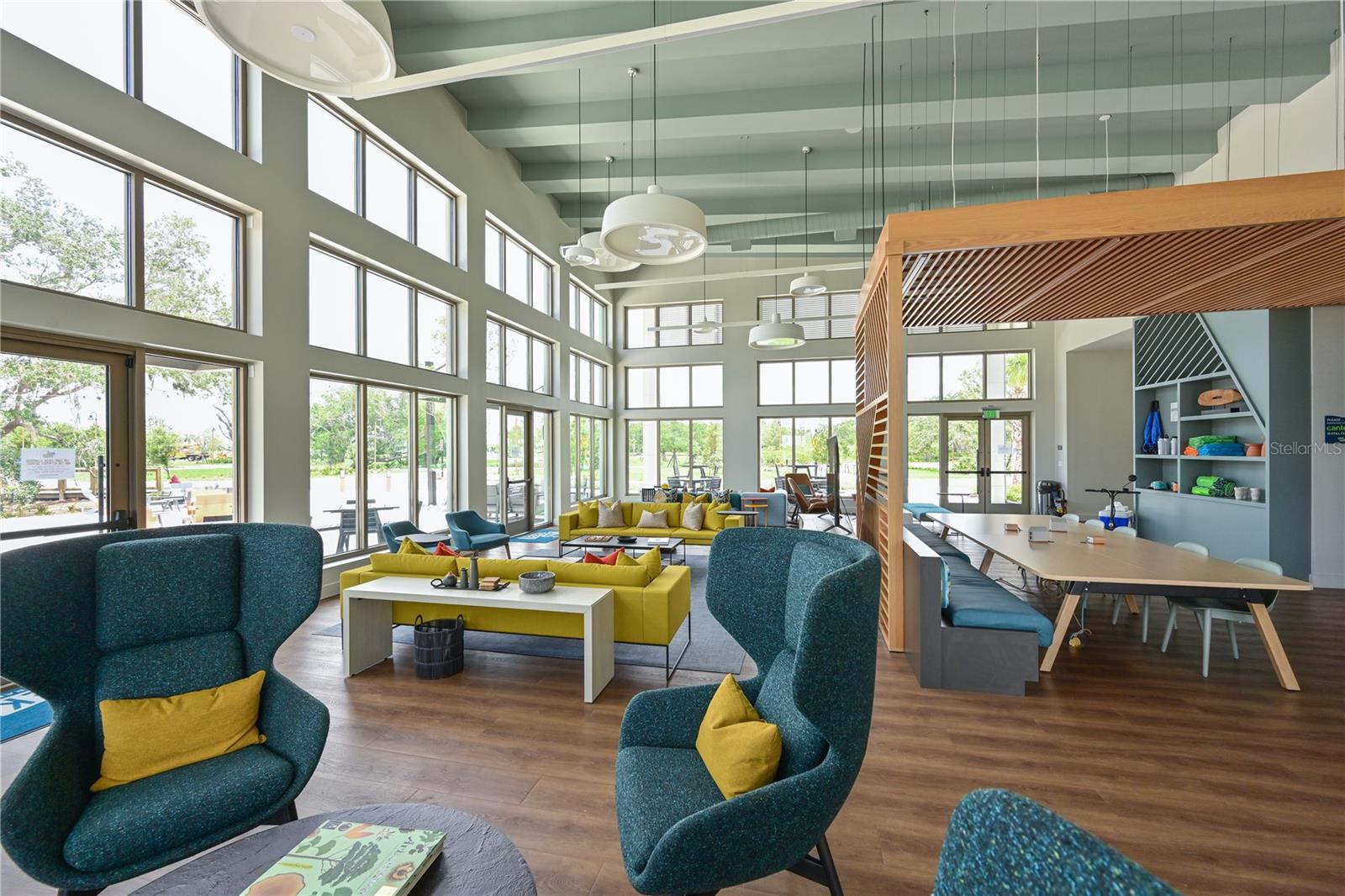 8916 ISABELLA CIR, PARRISH, FL, 34219