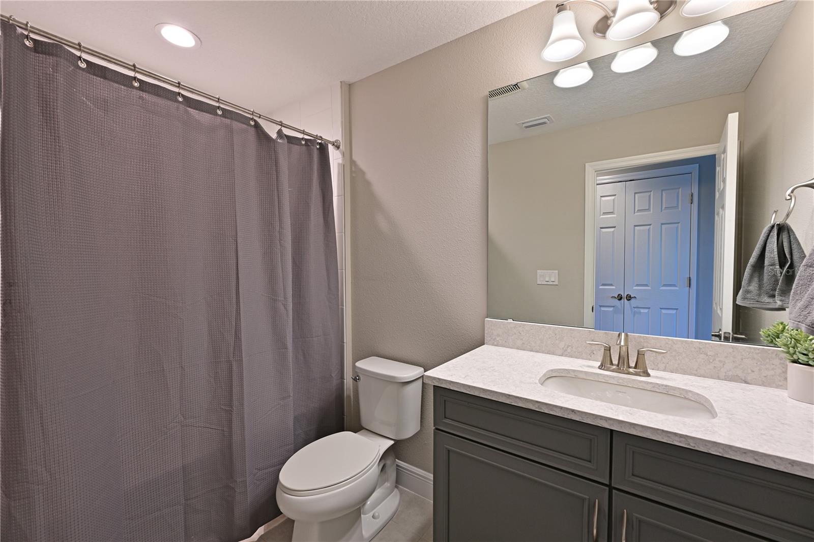 8916 ISABELLA CIR, PARRISH, FL, 34219