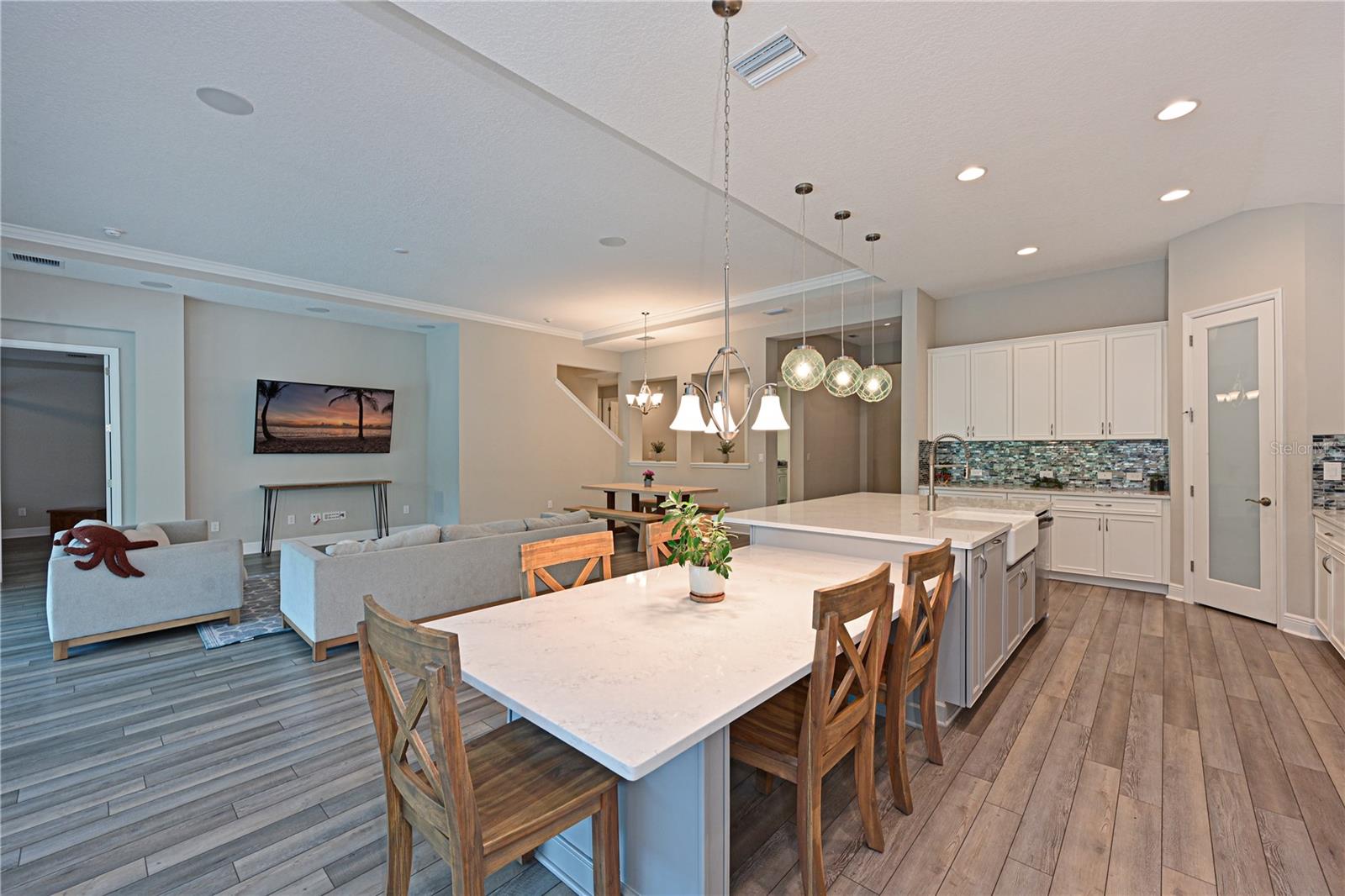 8916 ISABELLA CIR, PARRISH, FL, 34219