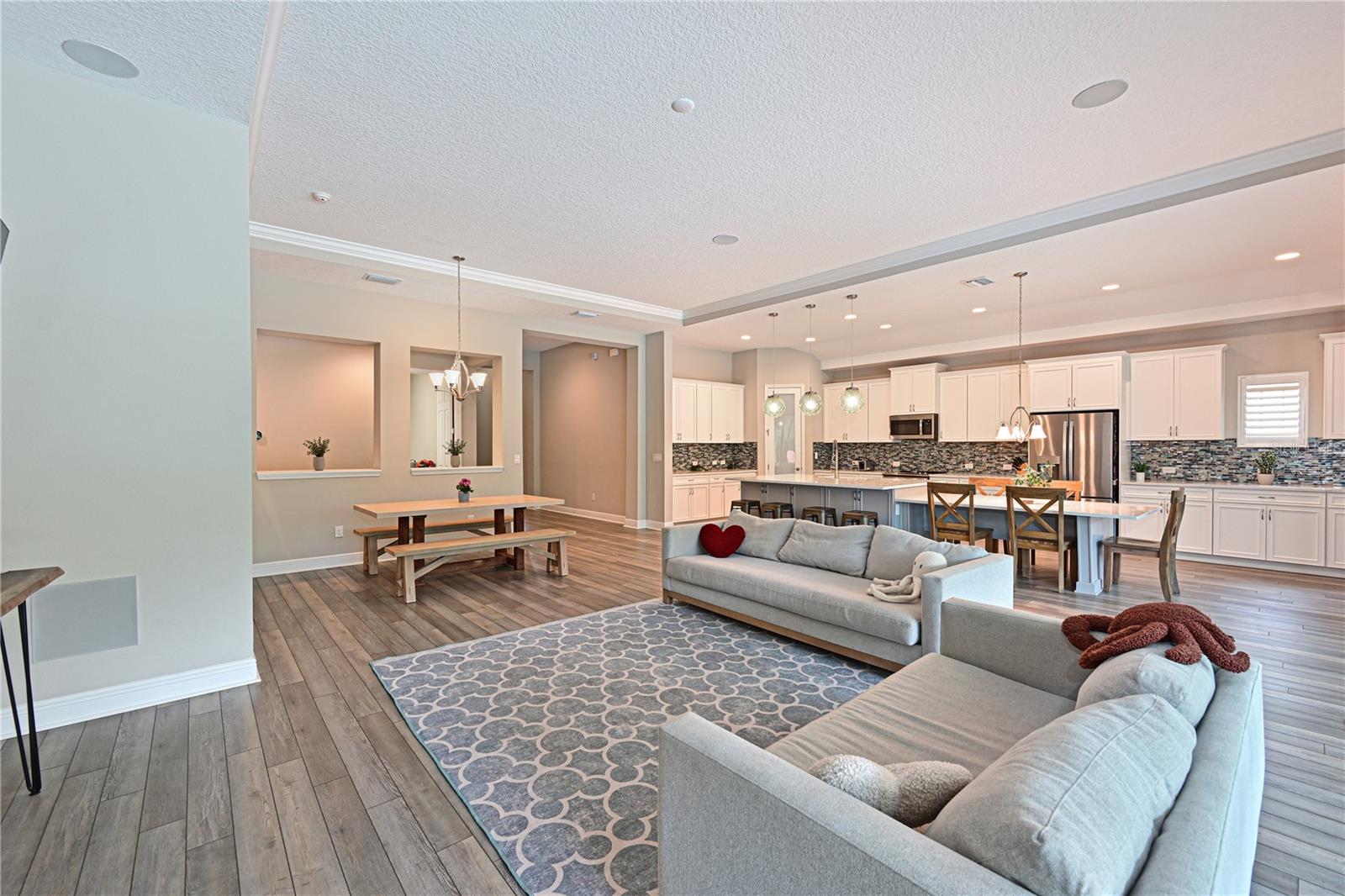 8916 ISABELLA CIR, PARRISH, FL, 34219