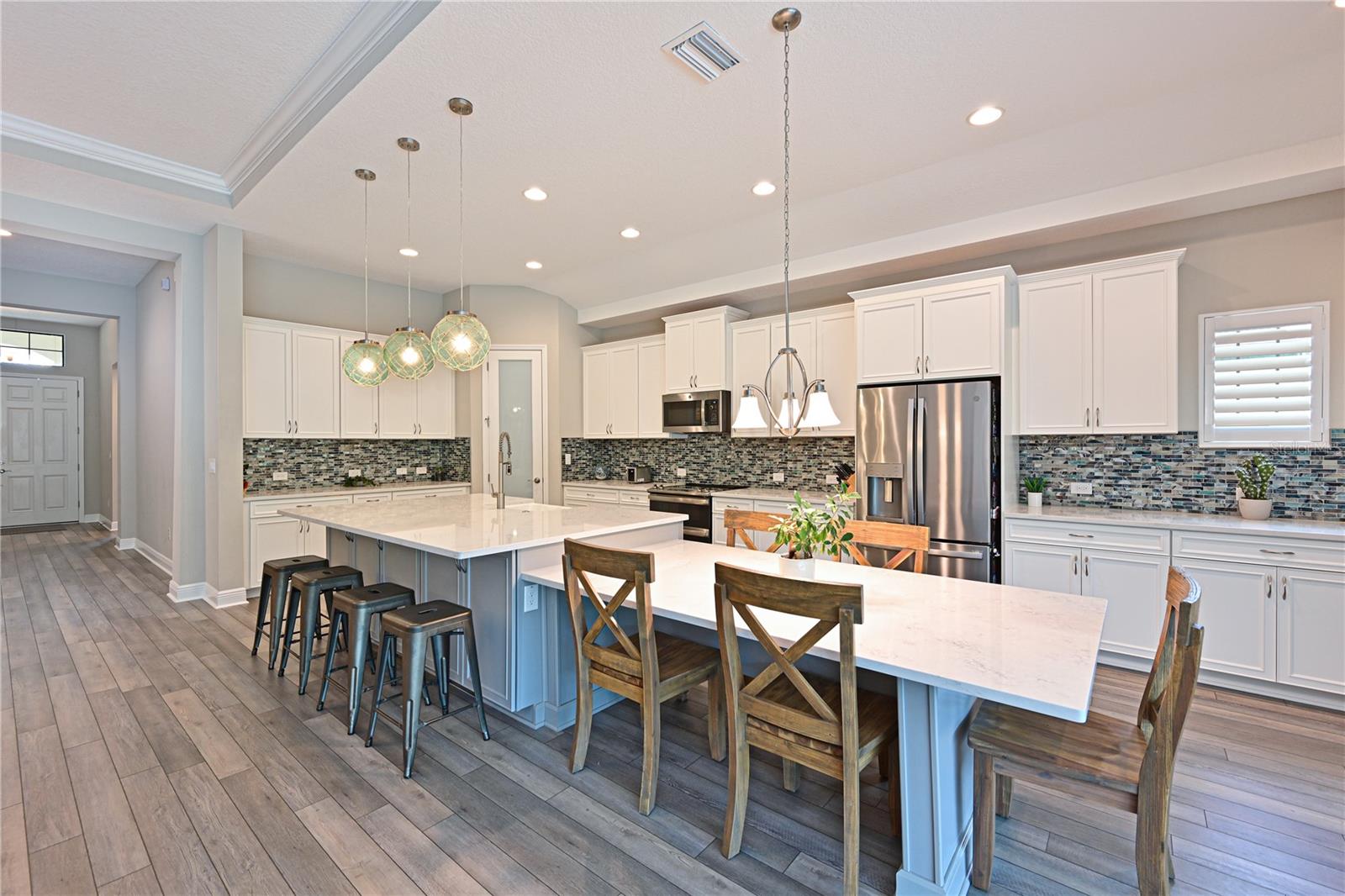 8916 ISABELLA CIR, PARRISH, FL, 34219