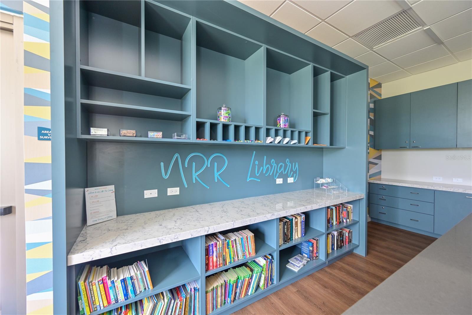 8916 ISABELLA CIR, PARRISH, FL, 34219