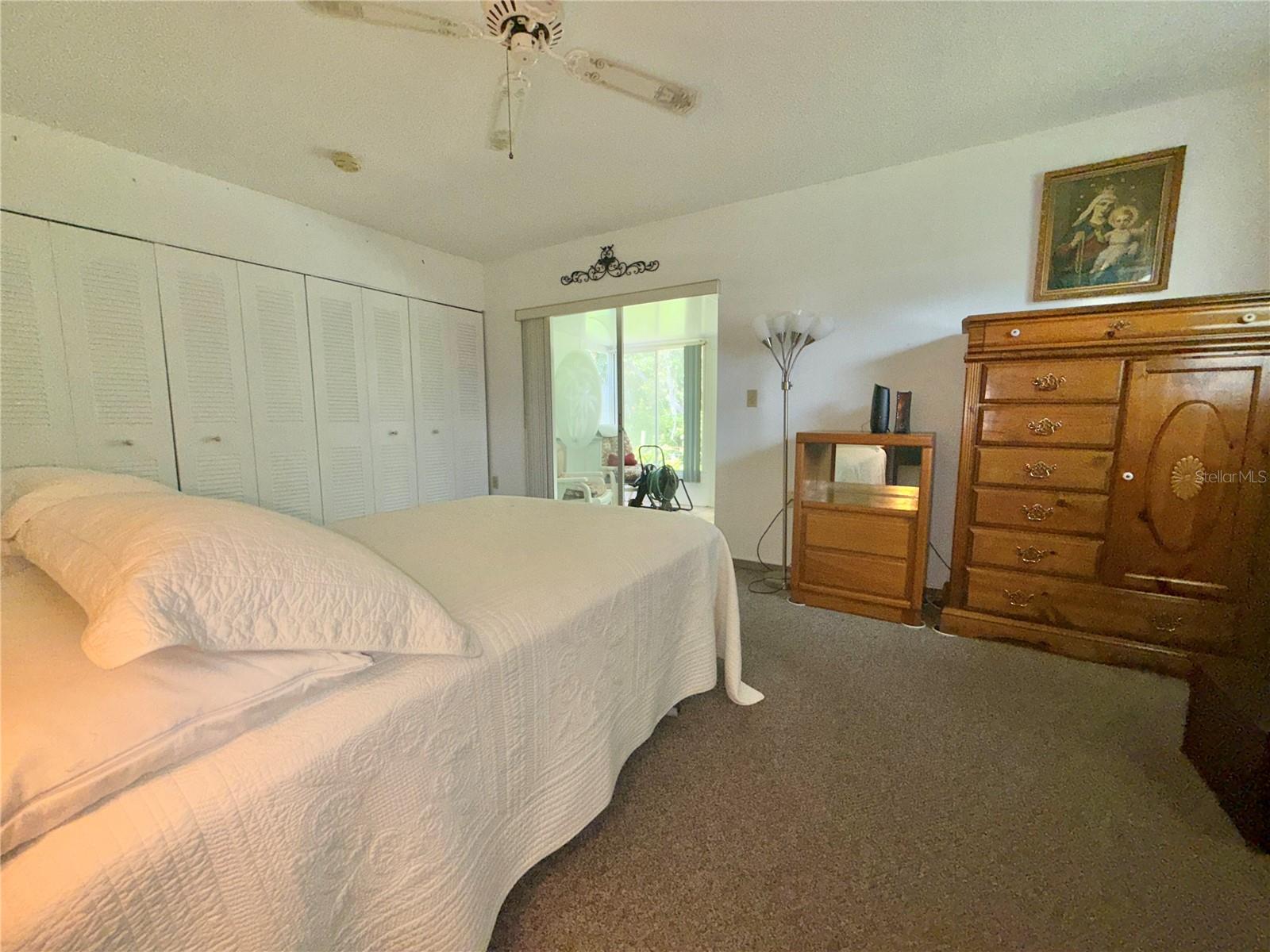 W7875572 Property Photo