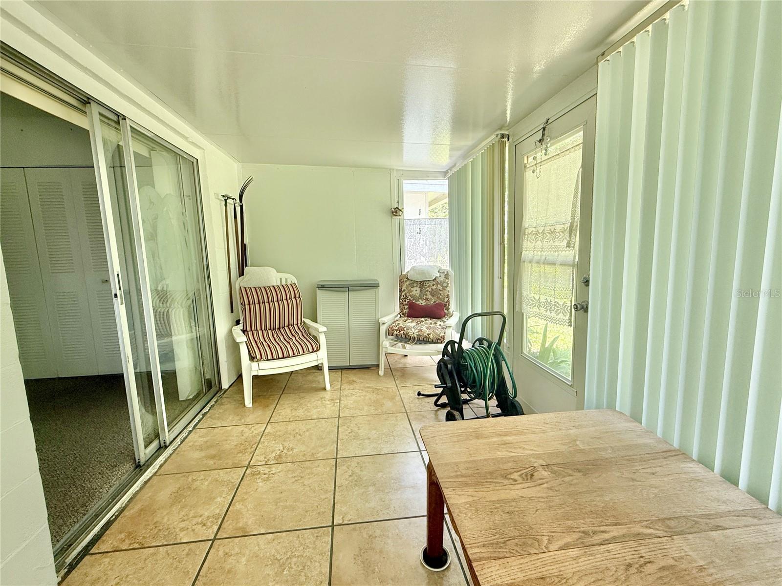 W7875572 Property Photo