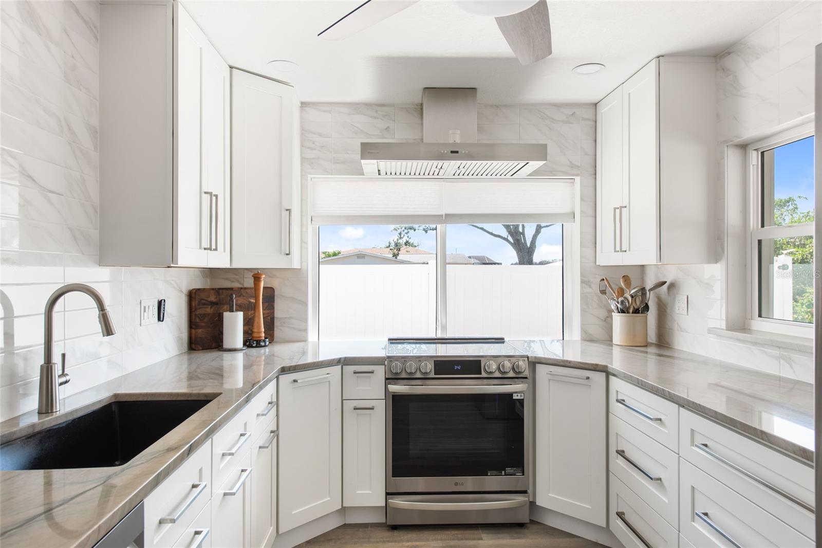 2060 OYSTER CREEK DR, ENGLEWOOD, FL, 34224