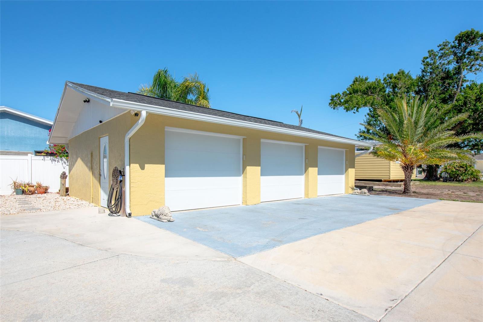 2060 OYSTER CREEK DR, ENGLEWOOD, FL, 34224