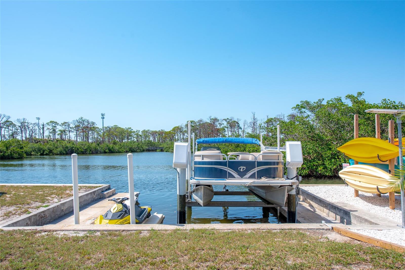 2060 OYSTER CREEK DR, ENGLEWOOD, FL, 34224