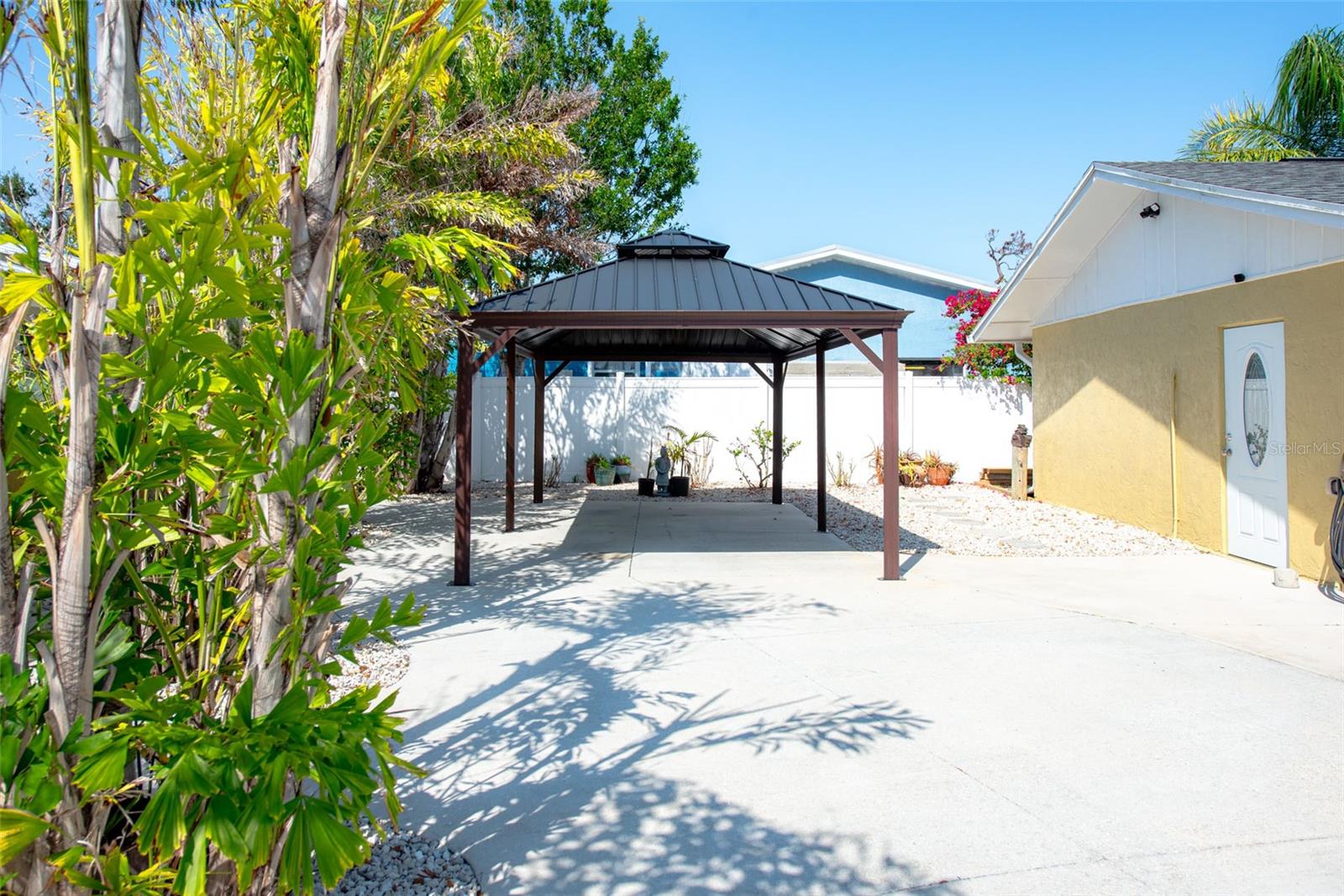 2060 OYSTER CREEK DR, ENGLEWOOD, FL, 34224