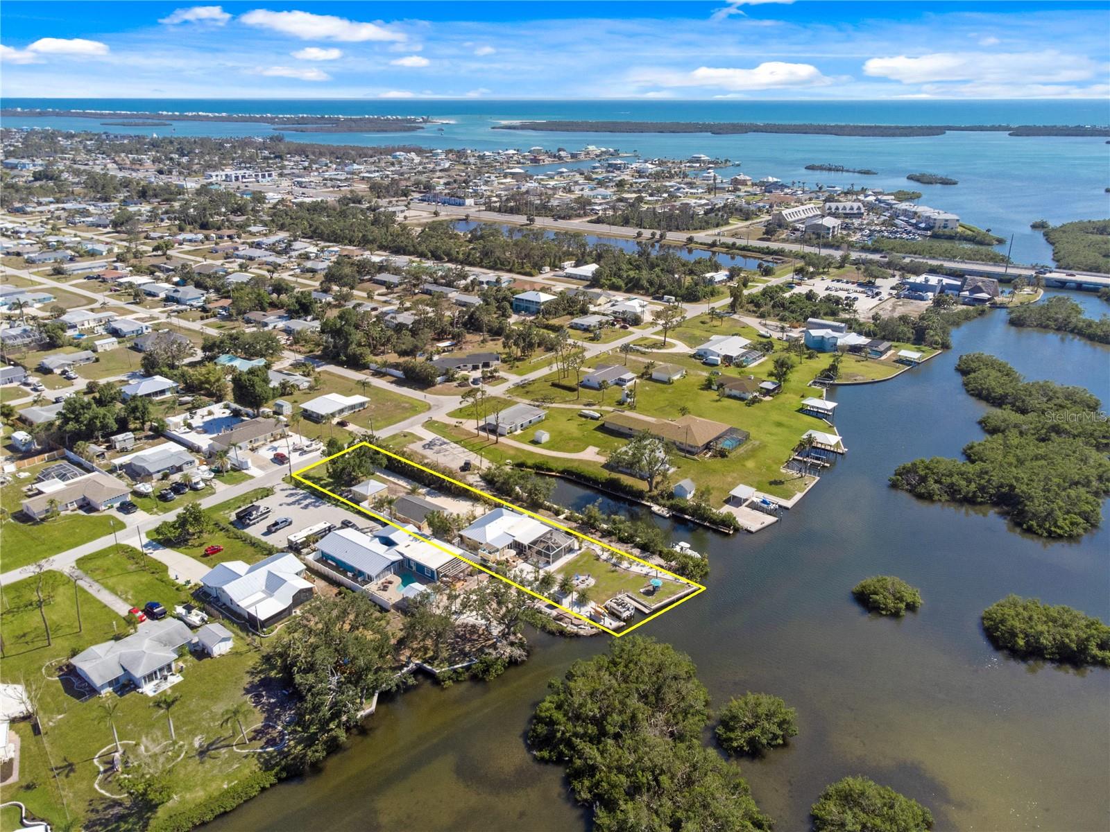 2060 OYSTER CREEK DR, ENGLEWOOD, FL, 34224