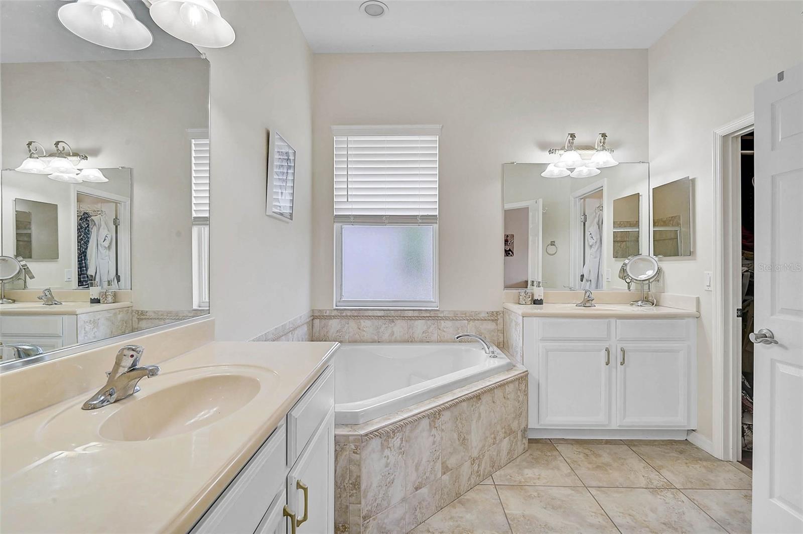 4103 61ST AVE E, BRADENTON, FL, 34203