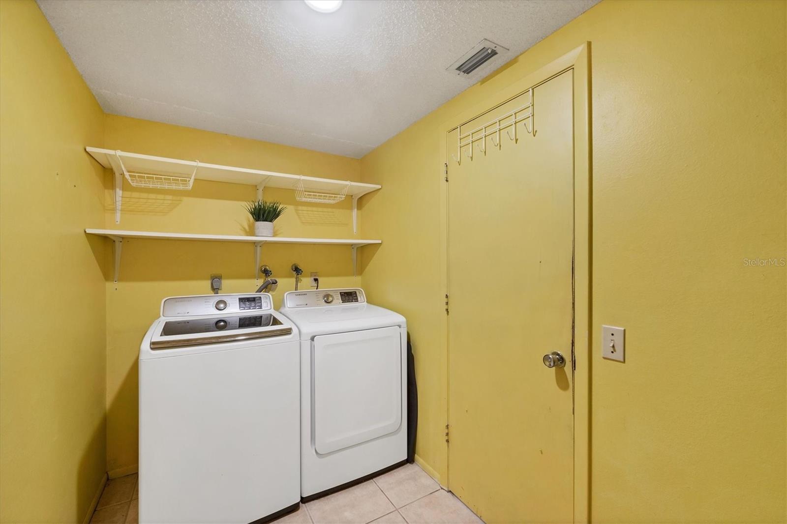 217 HIGH POINT DR #217A, ENGLEWOOD, FL, 34223