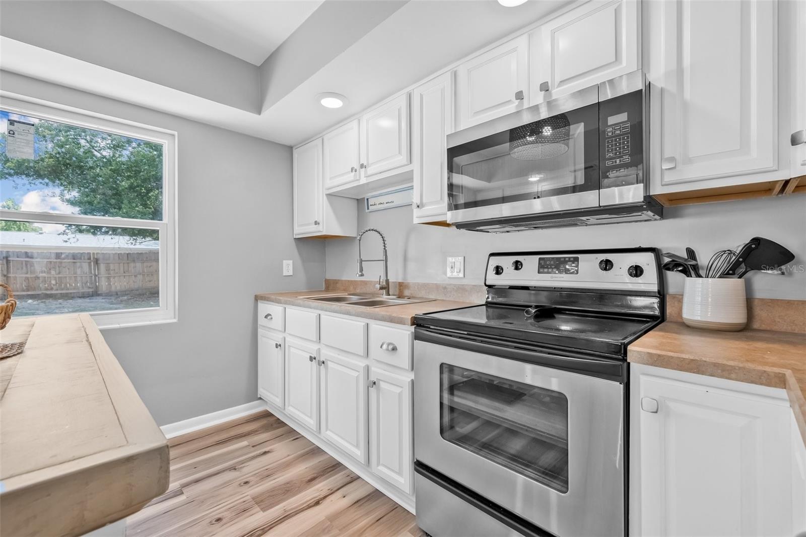 2858 STATE ROAD 590, CLEARWATER, FL, 33759