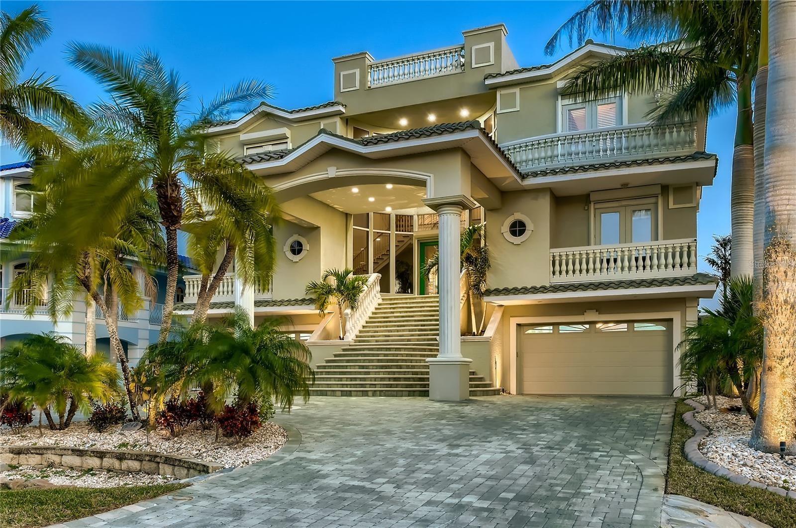 W7875577 Property Photo