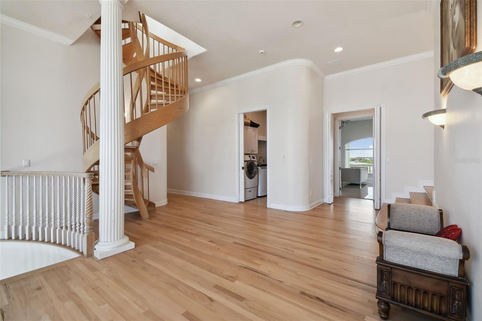 W7875577 Property Photo