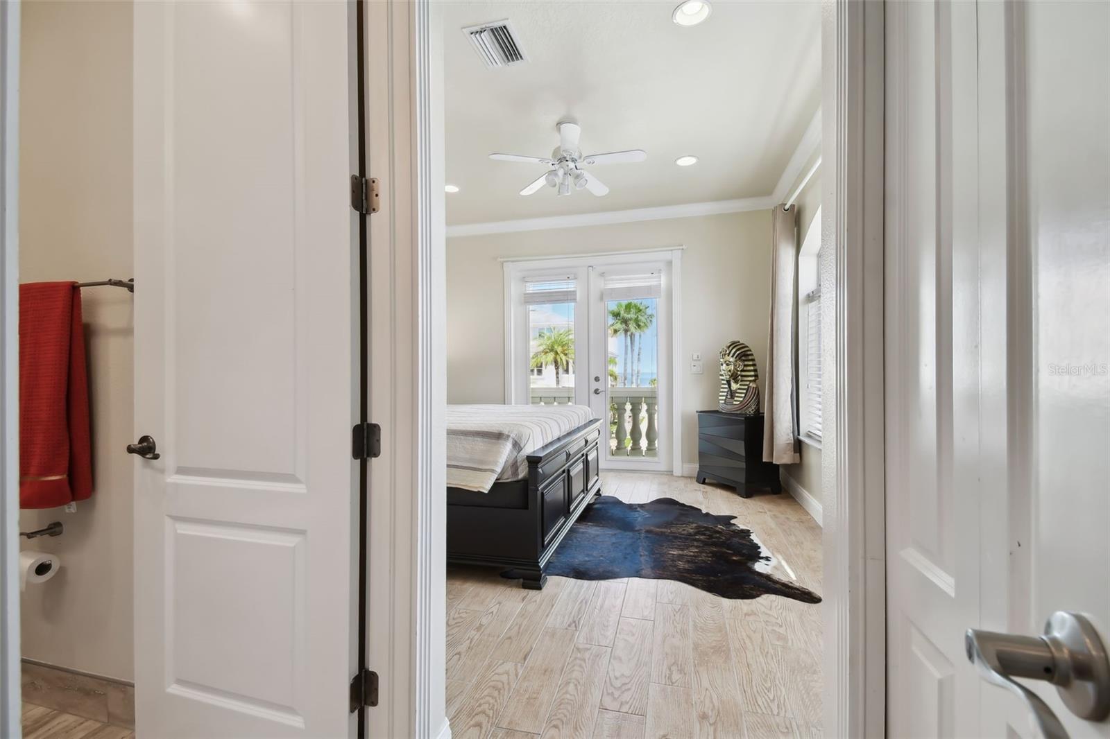 W7875577 Property Photo