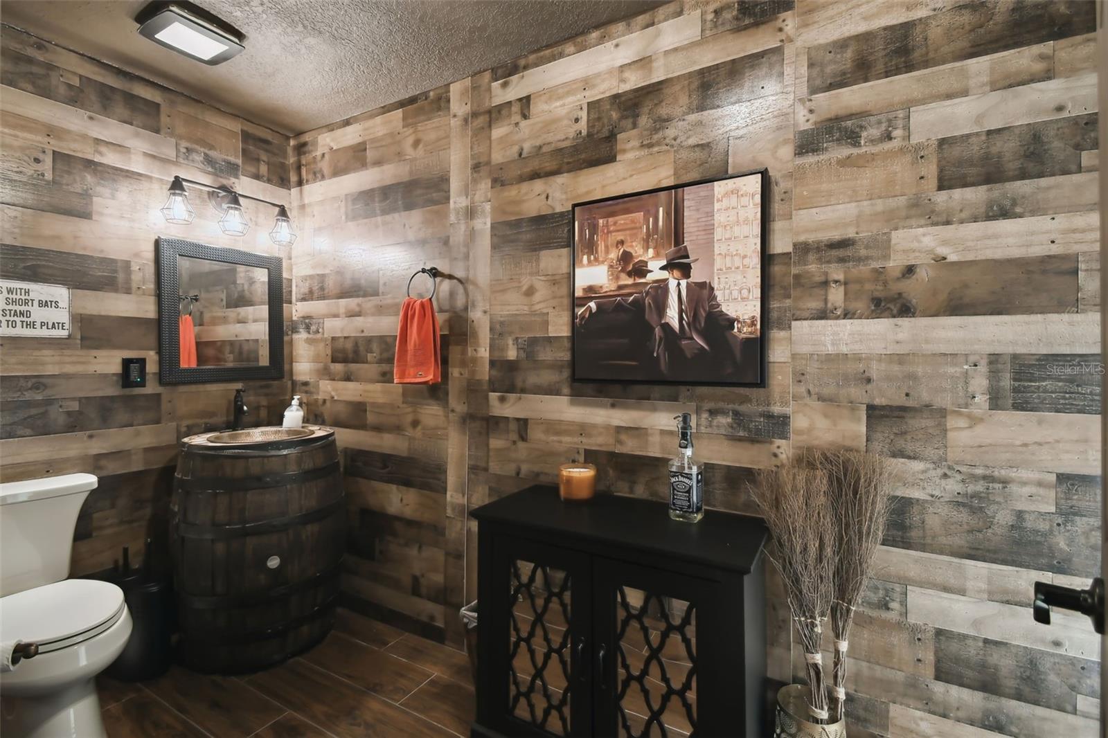 W7875577 Property Photo