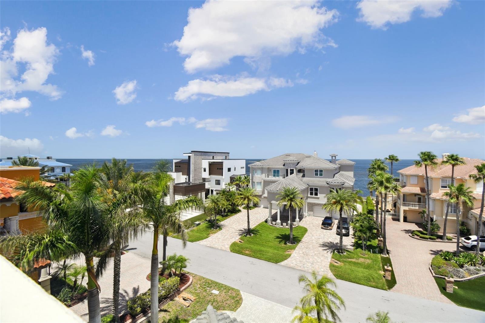 W7875577 Property Photo