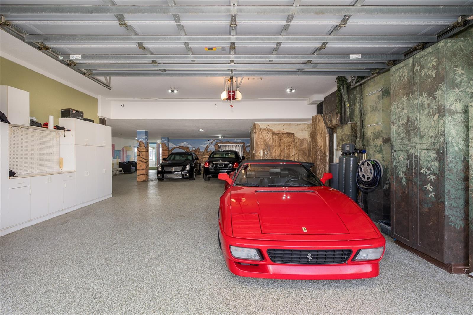 W7875577 Property Photo