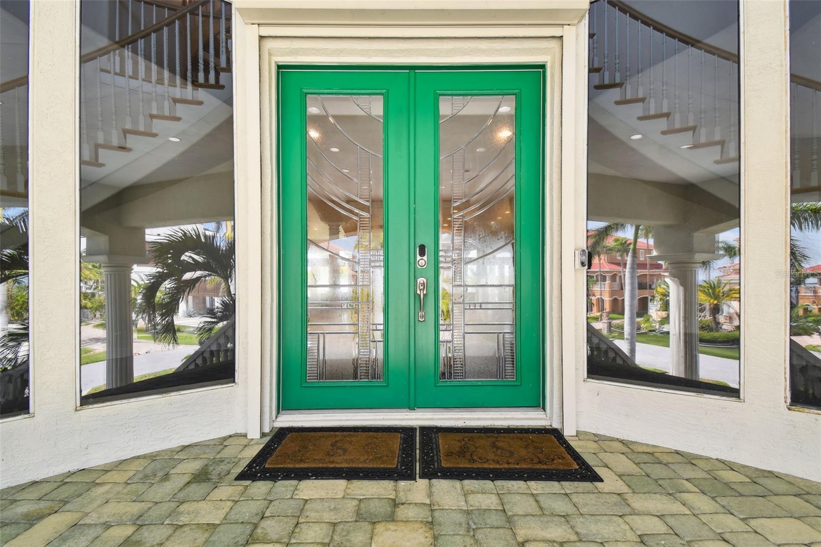 W7875577 Property Photo