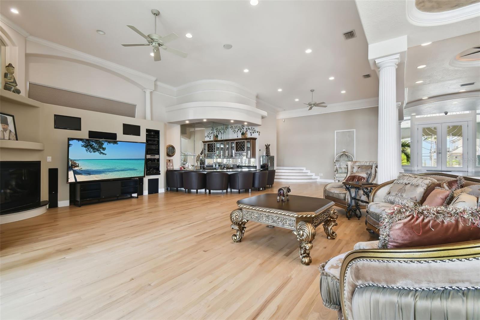 W7875577 Property Photo