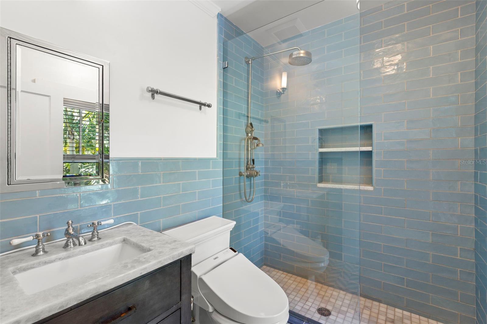 345 8TH AVE NE, ST PETERSBURG, FL, 33701