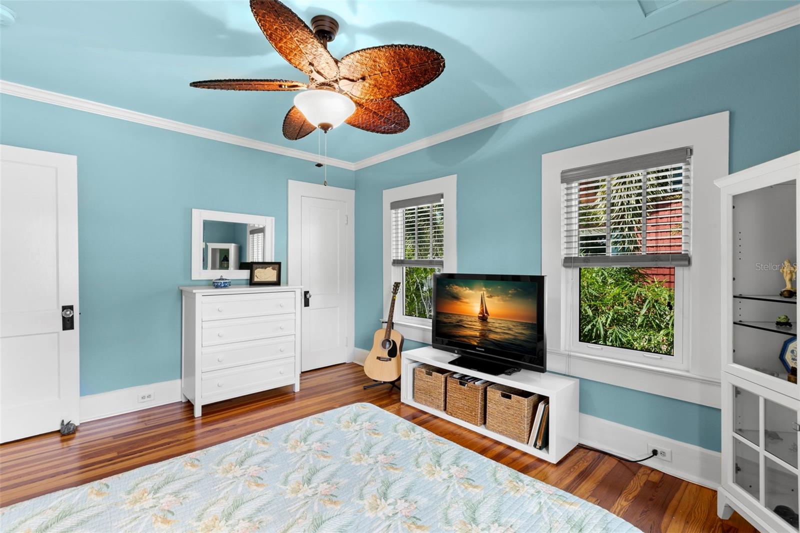 345 8TH AVE NE, ST PETERSBURG, FL, 33701