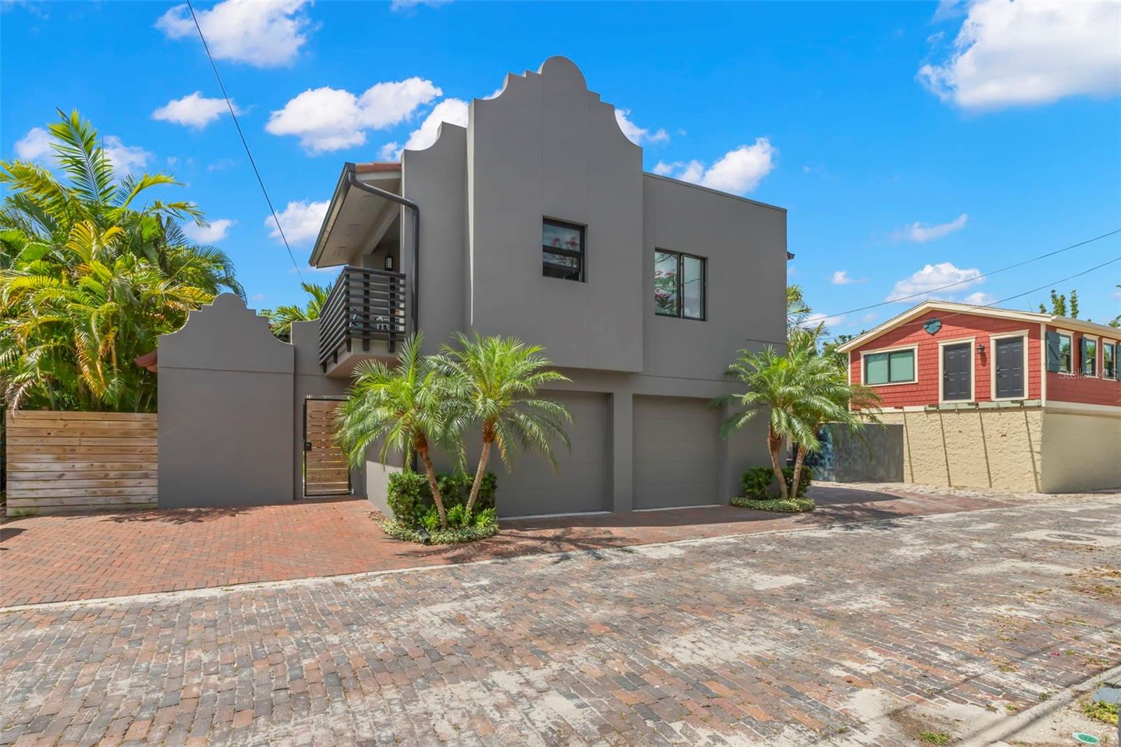 345 8TH AVE NE, ST PETERSBURG, FL, 33701