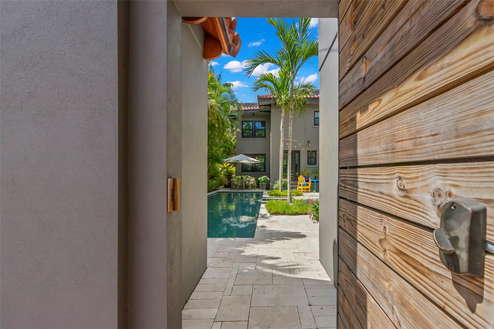 345 8TH AVE NE, ST PETERSBURG, FL, 33701