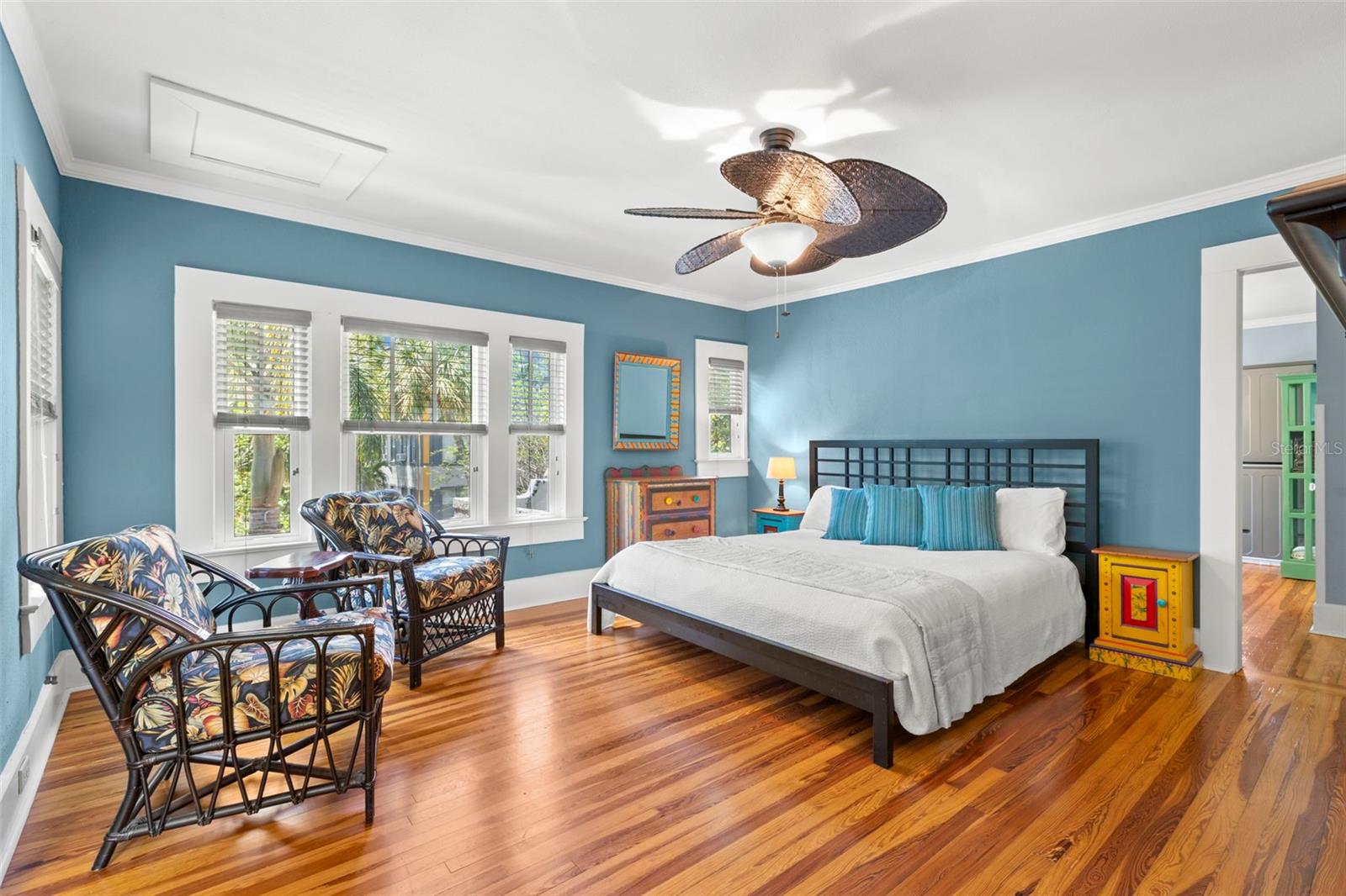 345 8TH AVE NE, ST PETERSBURG, FL, 33701