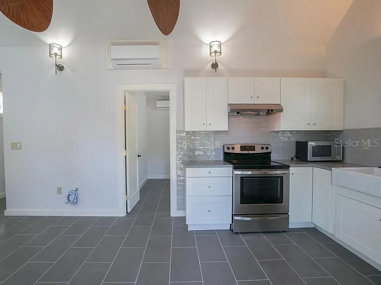 345 8TH AVE NE, ST PETERSBURG, FL, 33701