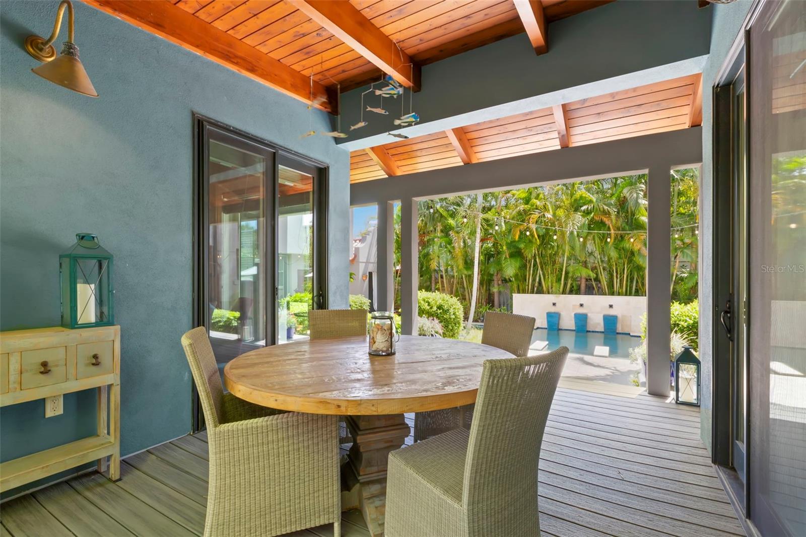 345 8TH AVE NE, ST PETERSBURG, FL, 33701