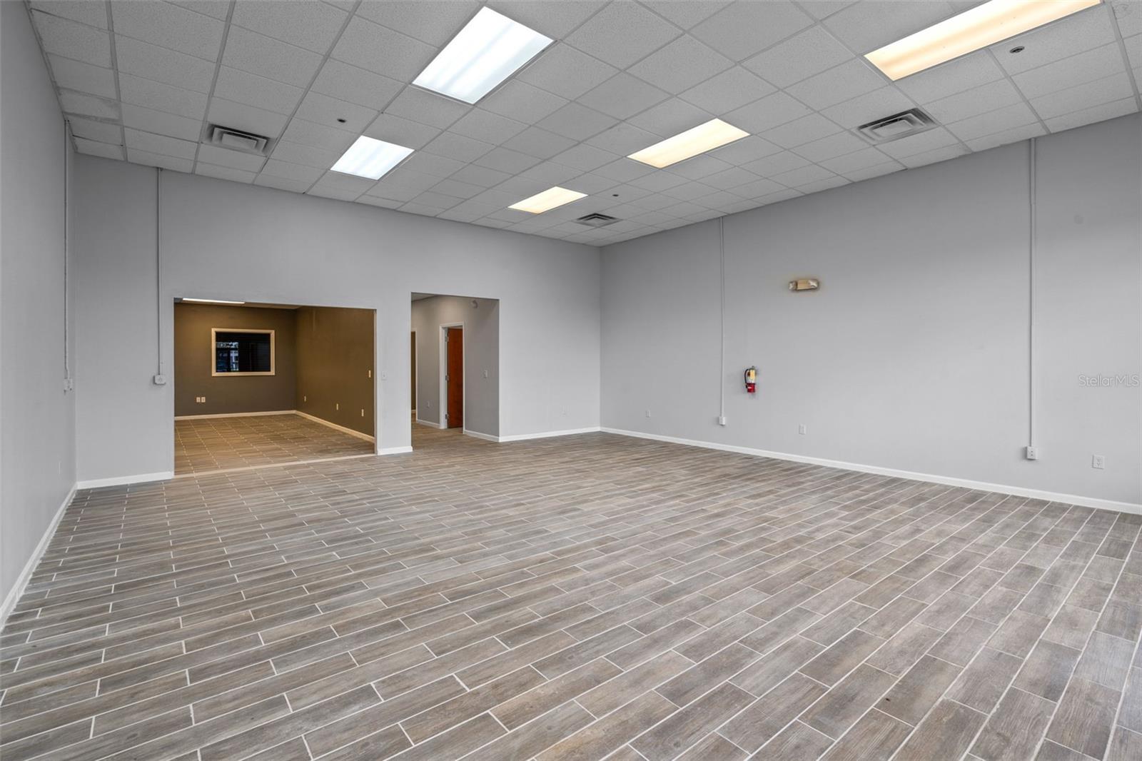 2850 W MAIN ST, LEESBURG, FL, 34748