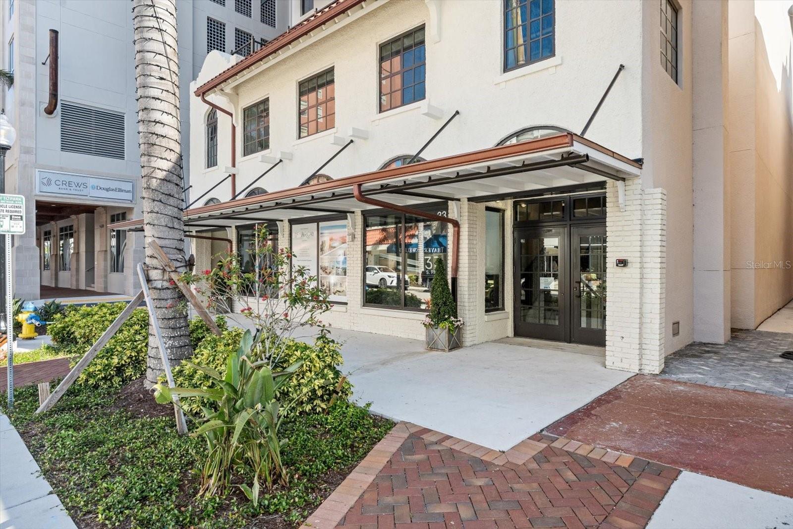 33 S PALM AVE #1202, SARASOTA, FL, 34236