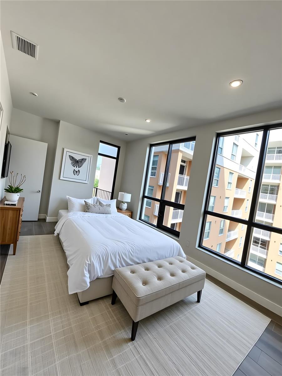 33 S PALM AVE #1202, SARASOTA, FL, 34236