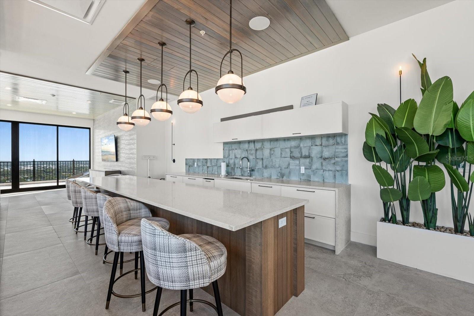 33 S PALM AVE #1202, SARASOTA, FL, 34236