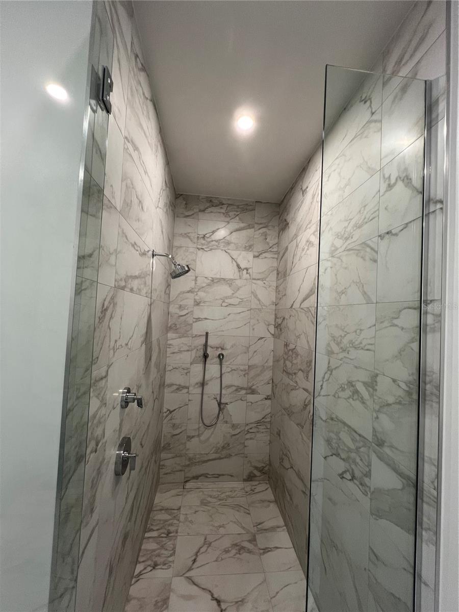 33 S PALM AVE #1202, SARASOTA, FL, 34236