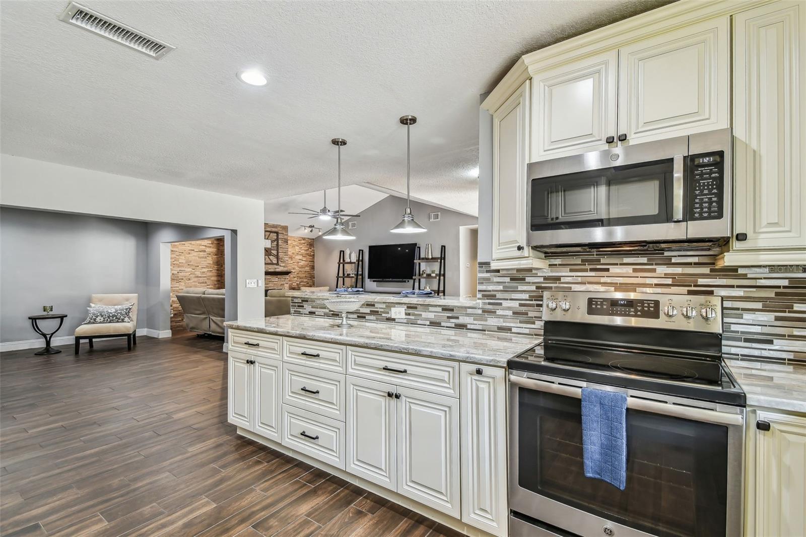 7004 WESTMINSTER ST, TAMPA, FL, 33635