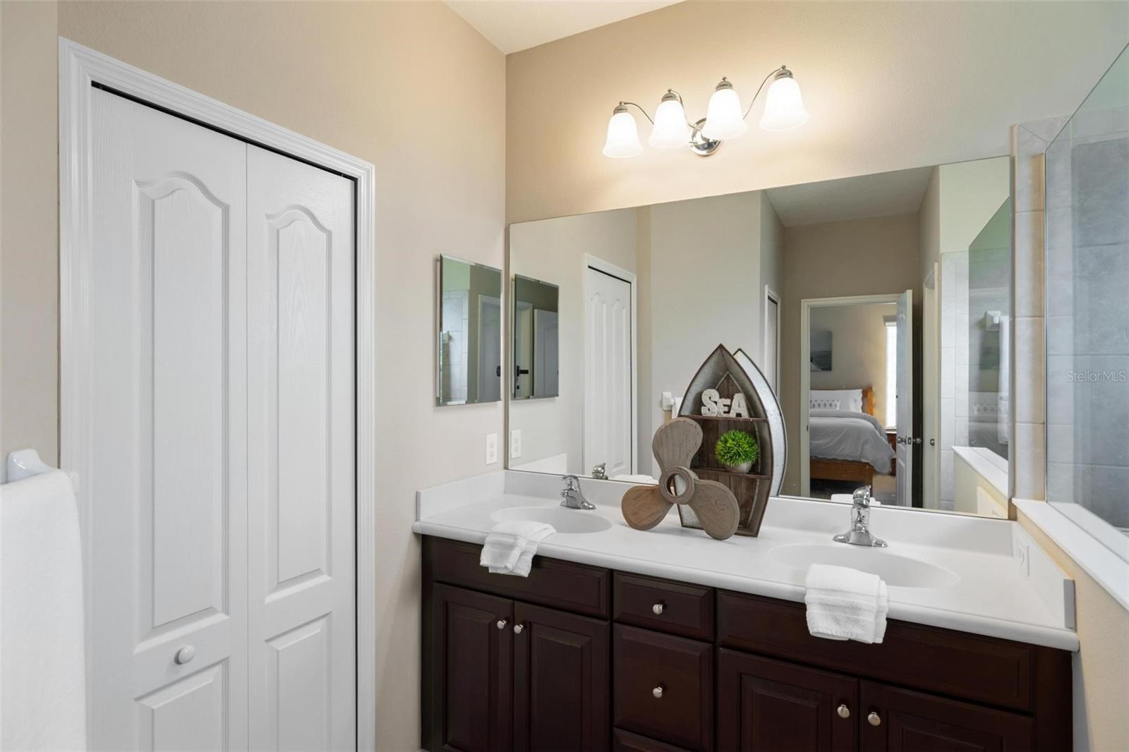 12116 STUART DR, VENICE, FL, 34293