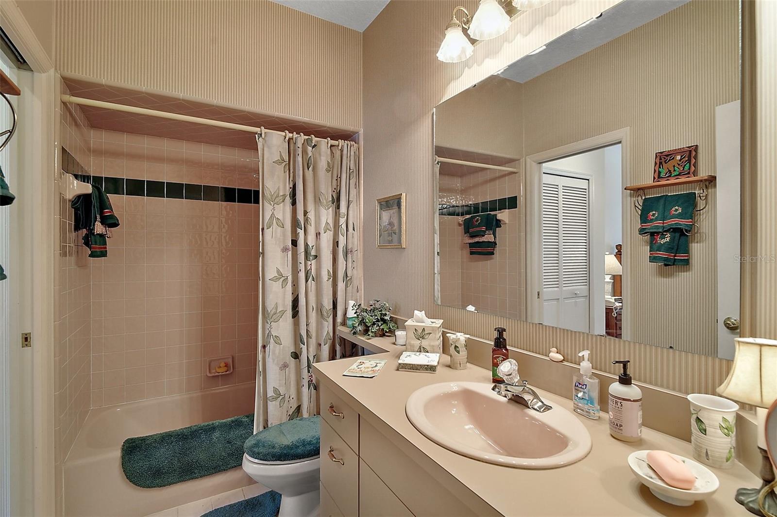 621 HIGH POINT DR, MOUNT DORA, FL, 32757