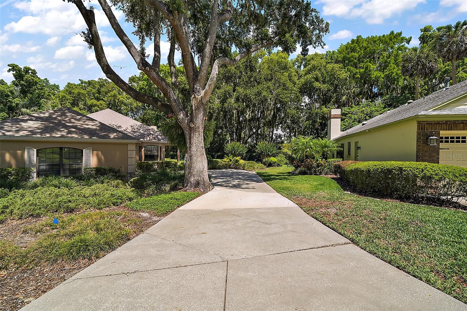 621 HIGH POINT DR, MOUNT DORA, FL, 32757