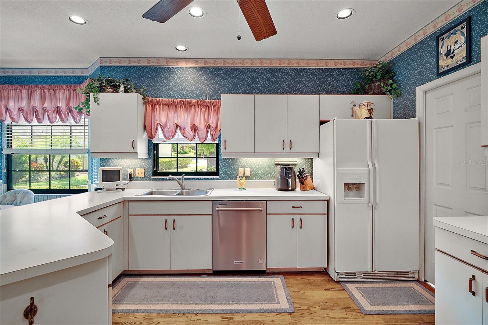 621 HIGH POINT DR, MOUNT DORA, FL, 32757